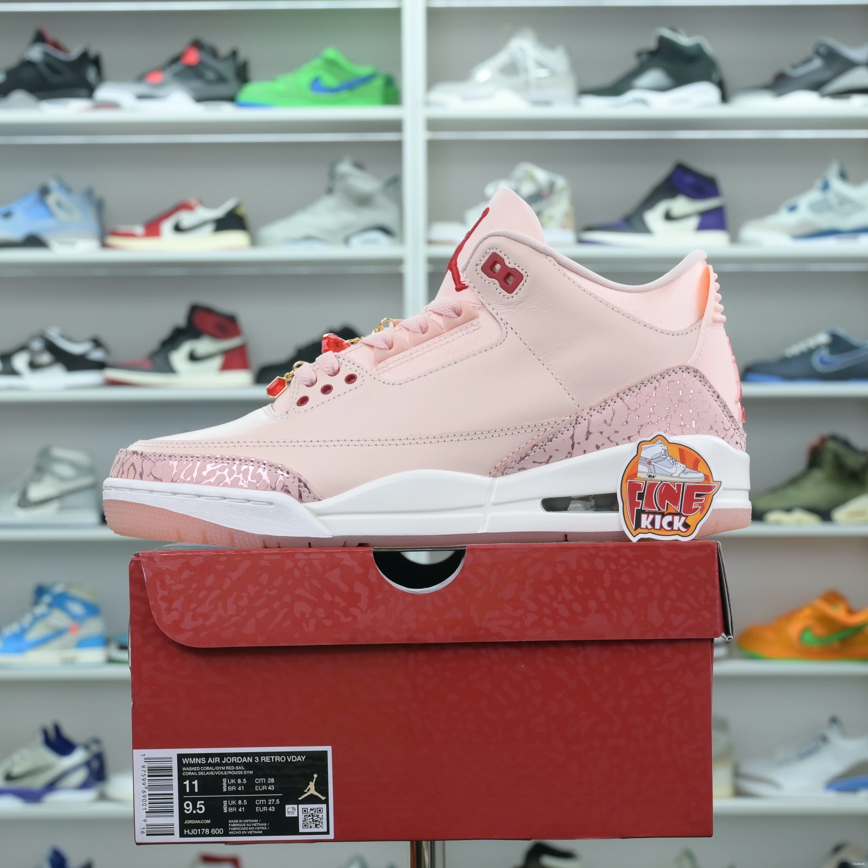 3 Jordan Valentine's Air Jordan Day 0204